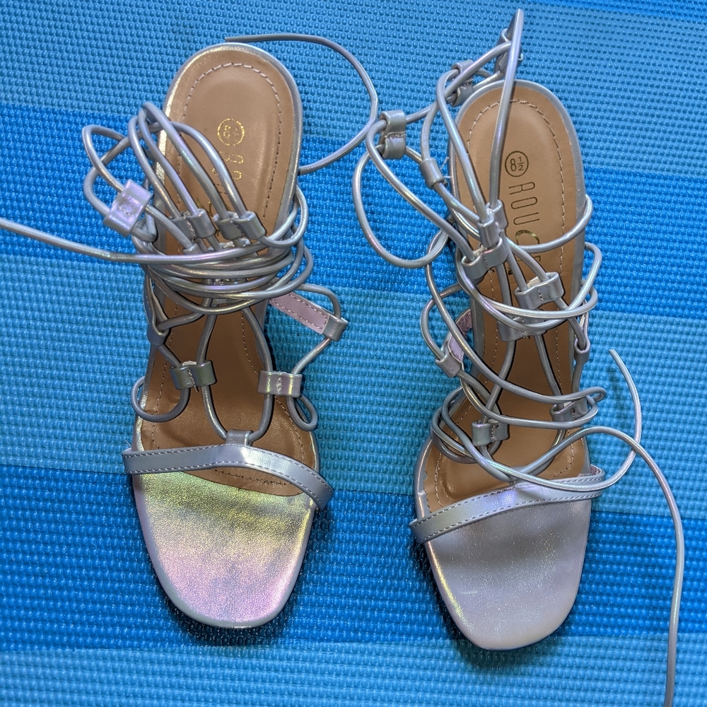 Rouge Helium Unicorn ankle tie heels 8.5 NEW